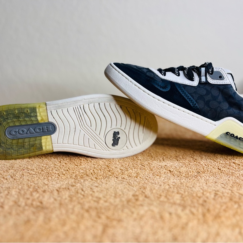 COACH Women's Signature Citysole Court Sneaker Size 7B